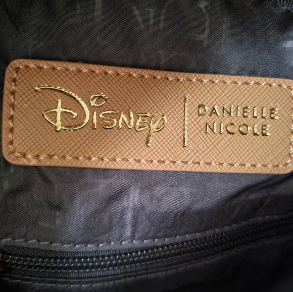 Danielle Nicole Disney Moana Bag Like New Never Used with Wallet & Keychain - Picture 4 of 8